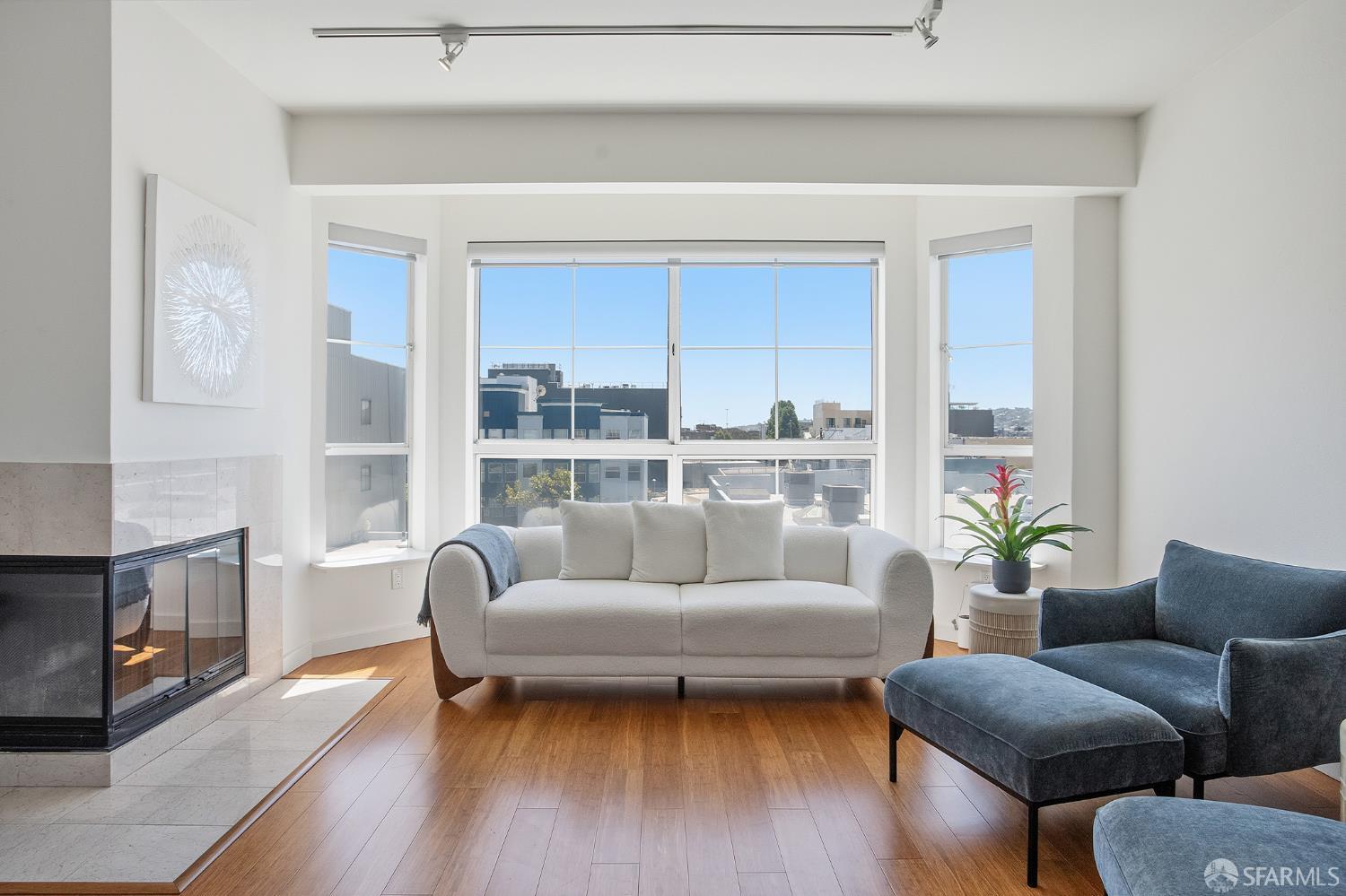 603 Natoma Street # 402