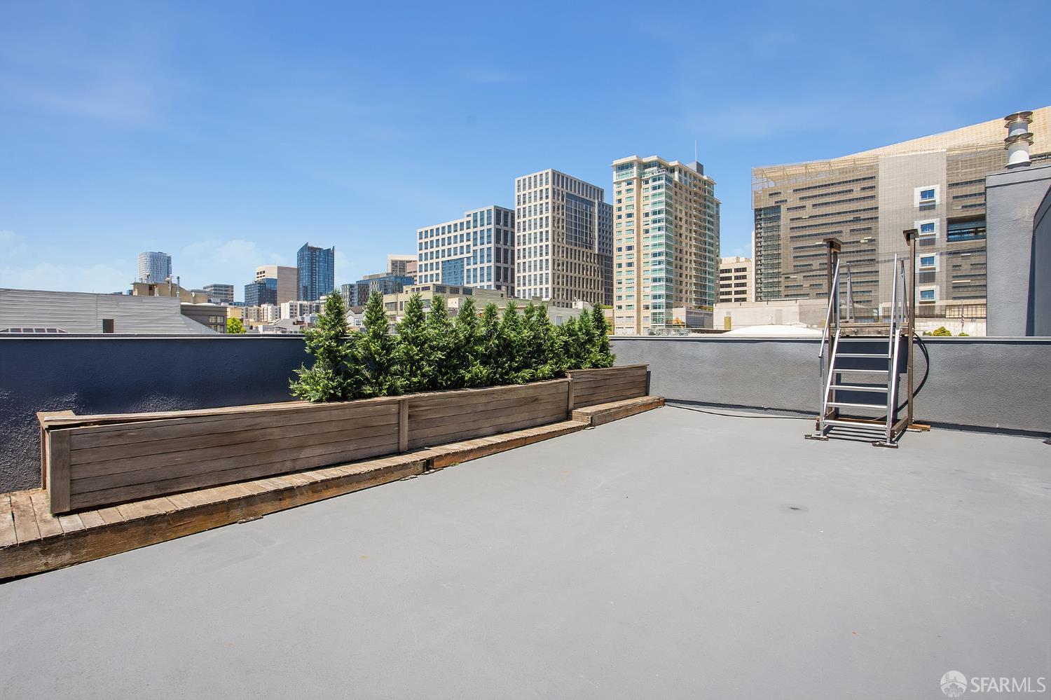 603 Natoma Street # 402