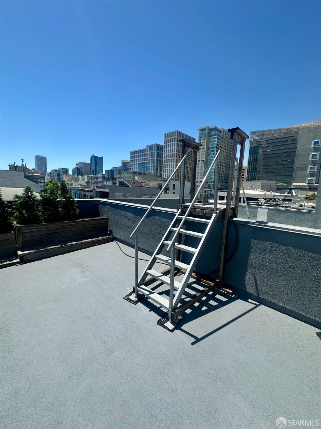 603 Natoma Street # 402