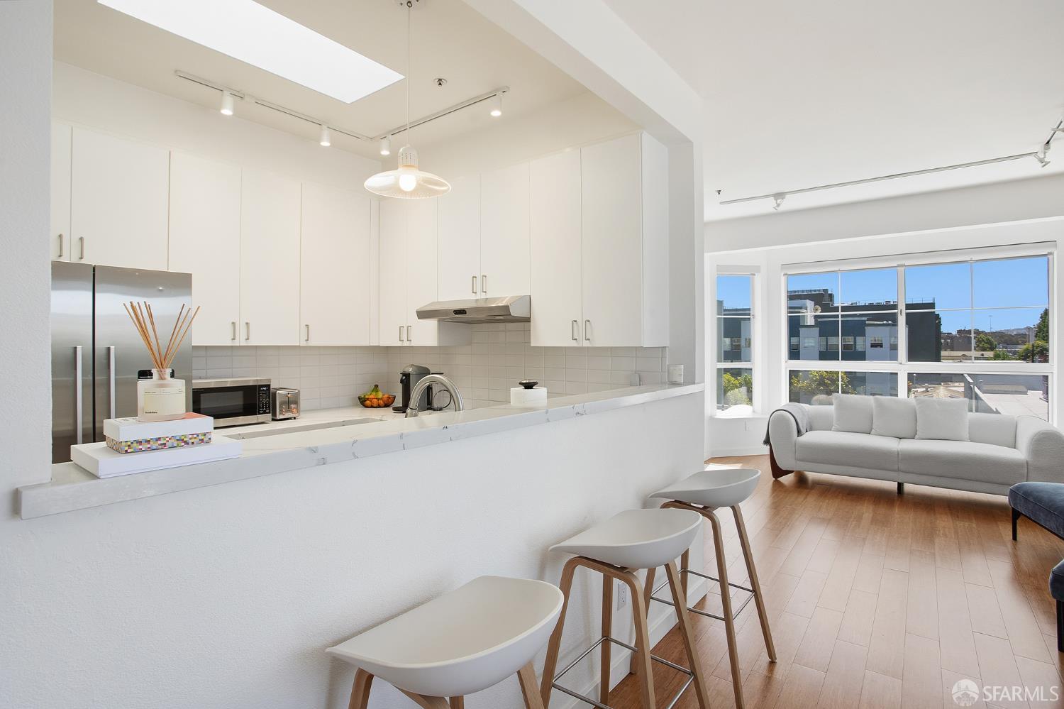 603 Natoma Street # 402