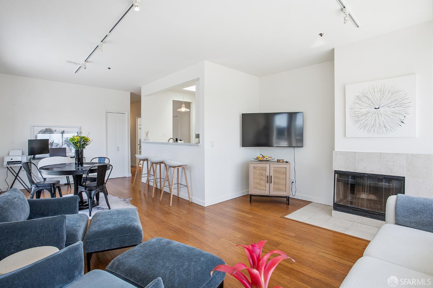 603 Natoma Street # 402