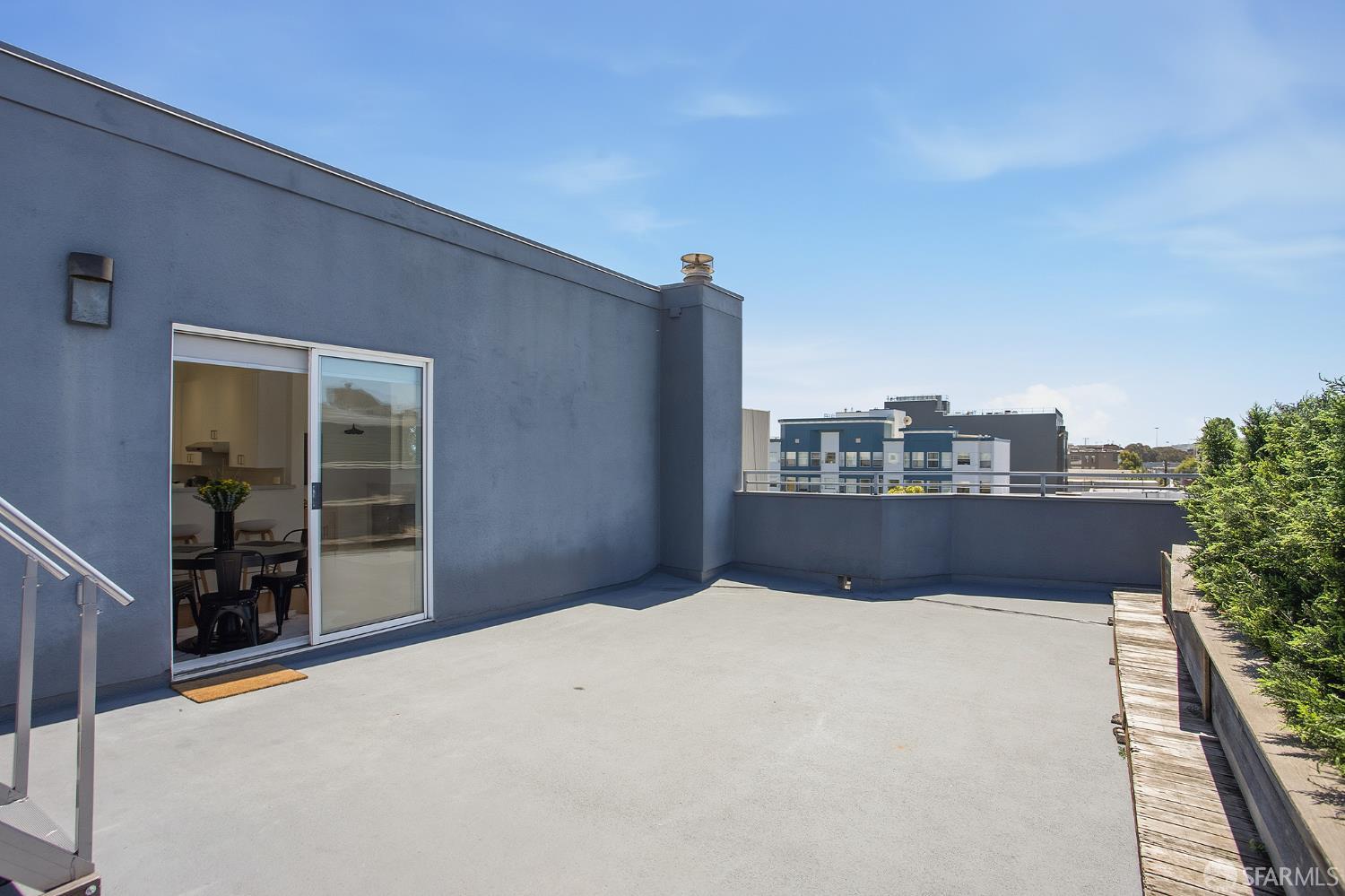 603 Natoma Street # 402