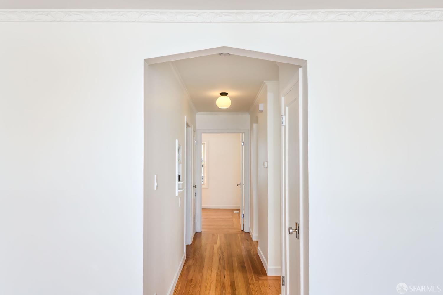 113 Santa Cruz Avenue