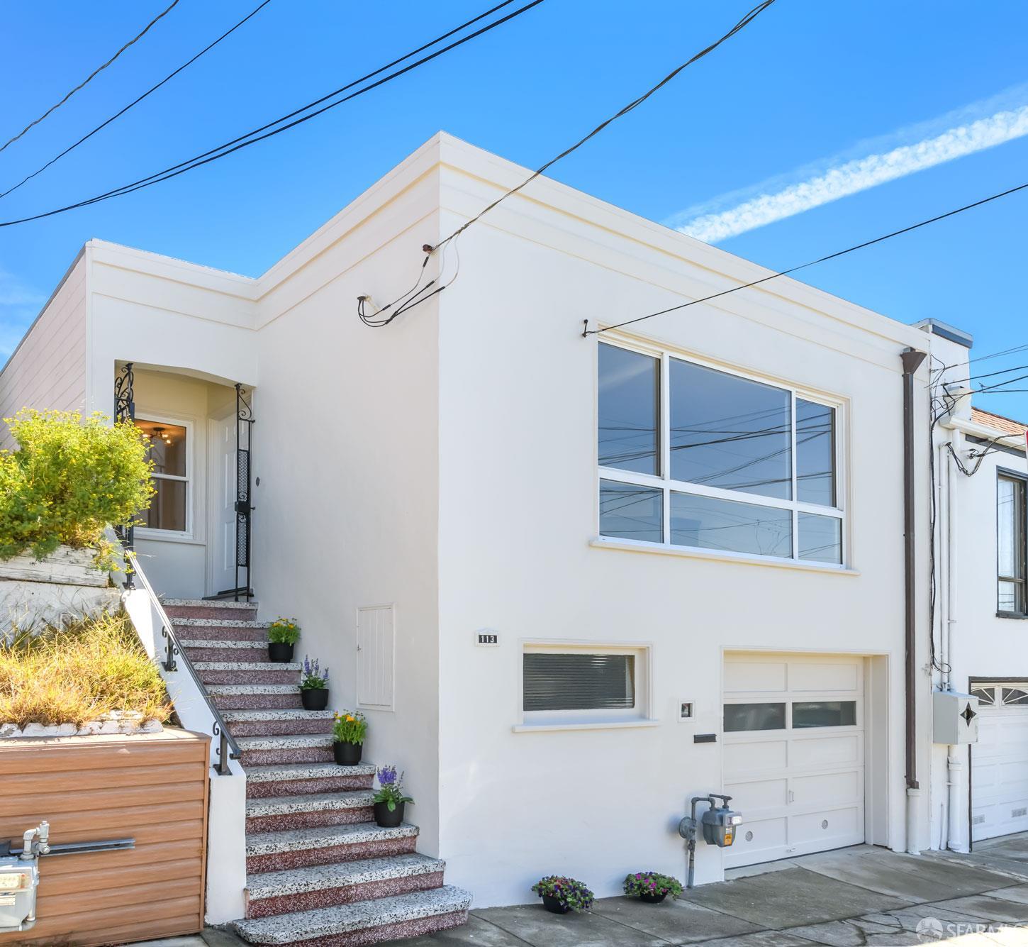 113 Santa Cruz Avenue