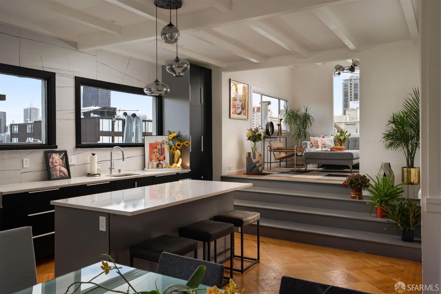 1023 Broadway
