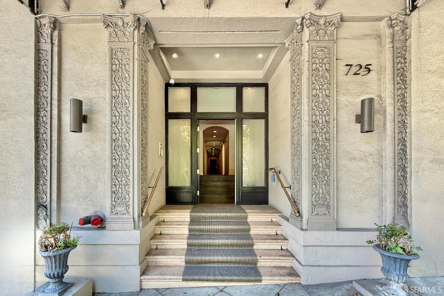 725 Pine Street Unit: #101