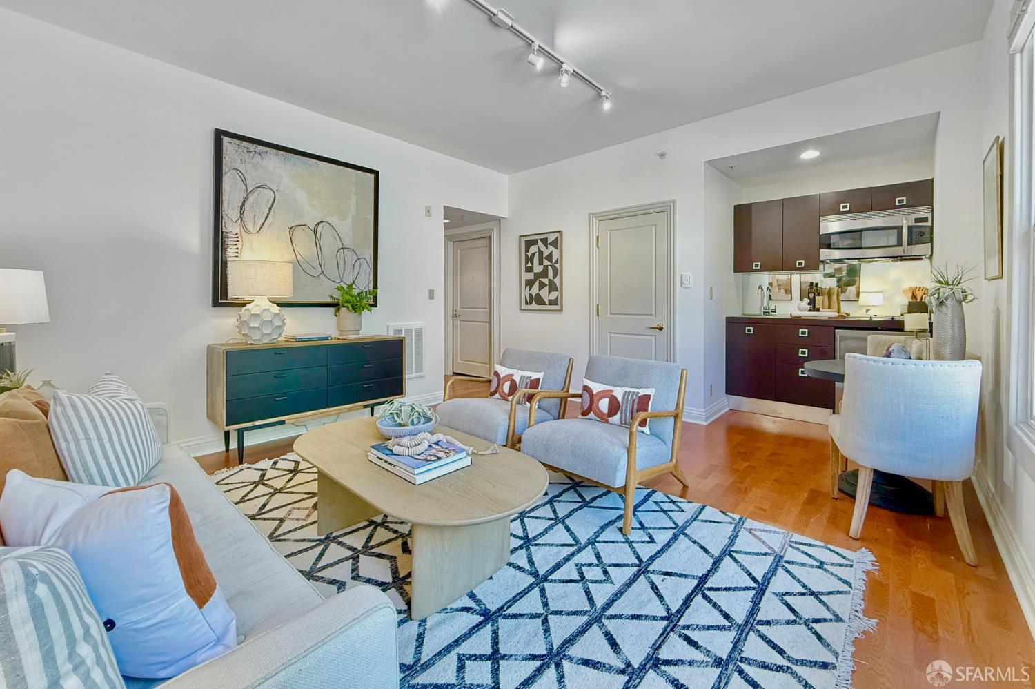 725 Pine Street Unit: #101