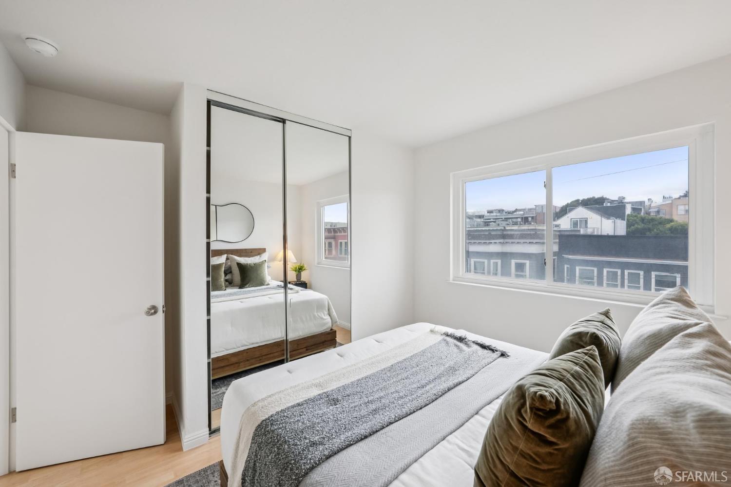 423 Waller Street # 7