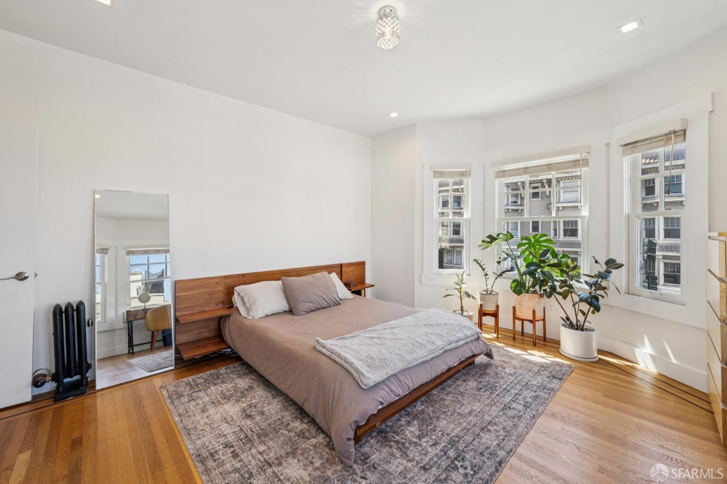 1100 Leavenworth Street # 3