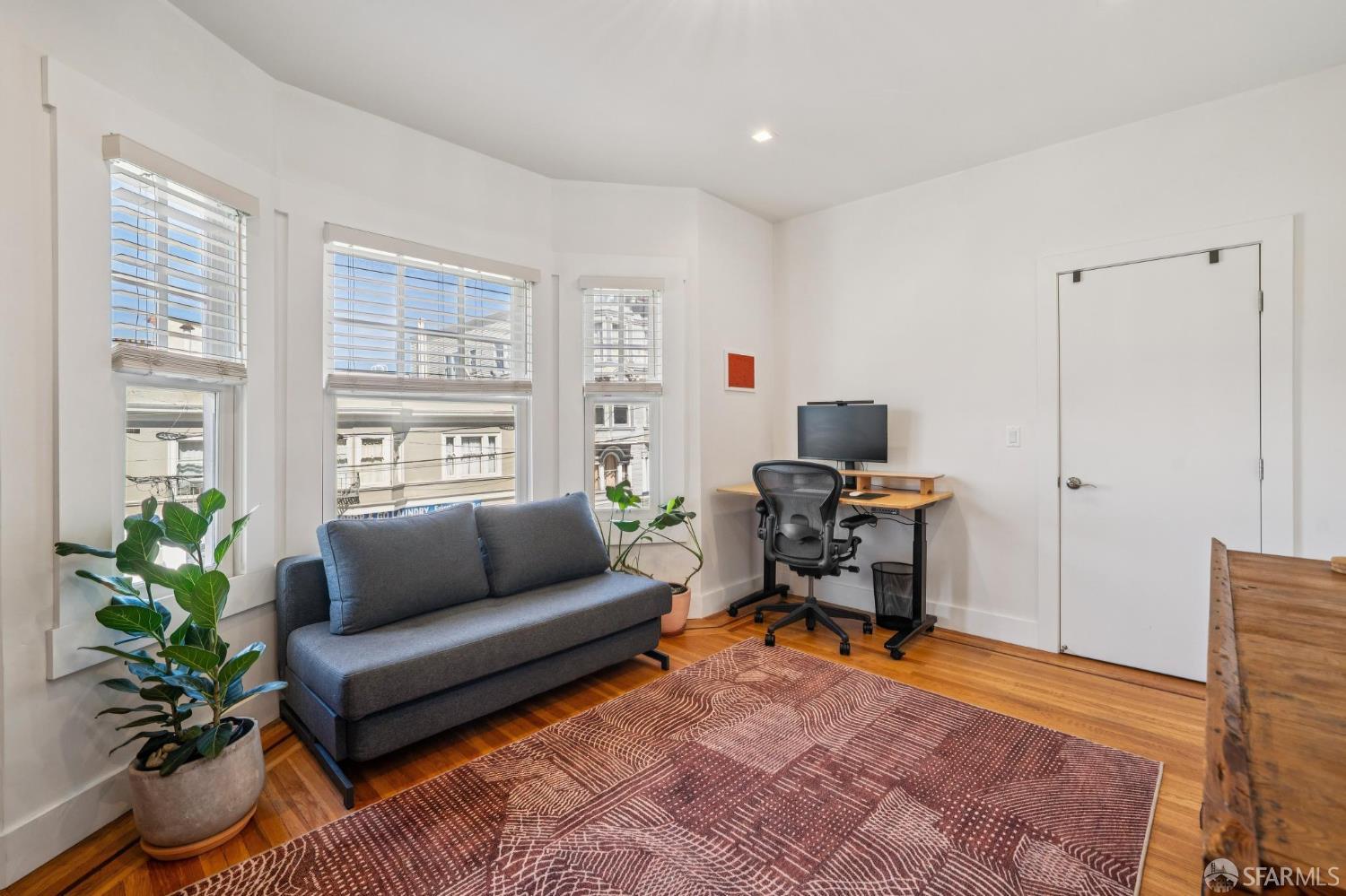 1100 Leavenworth Street # 3