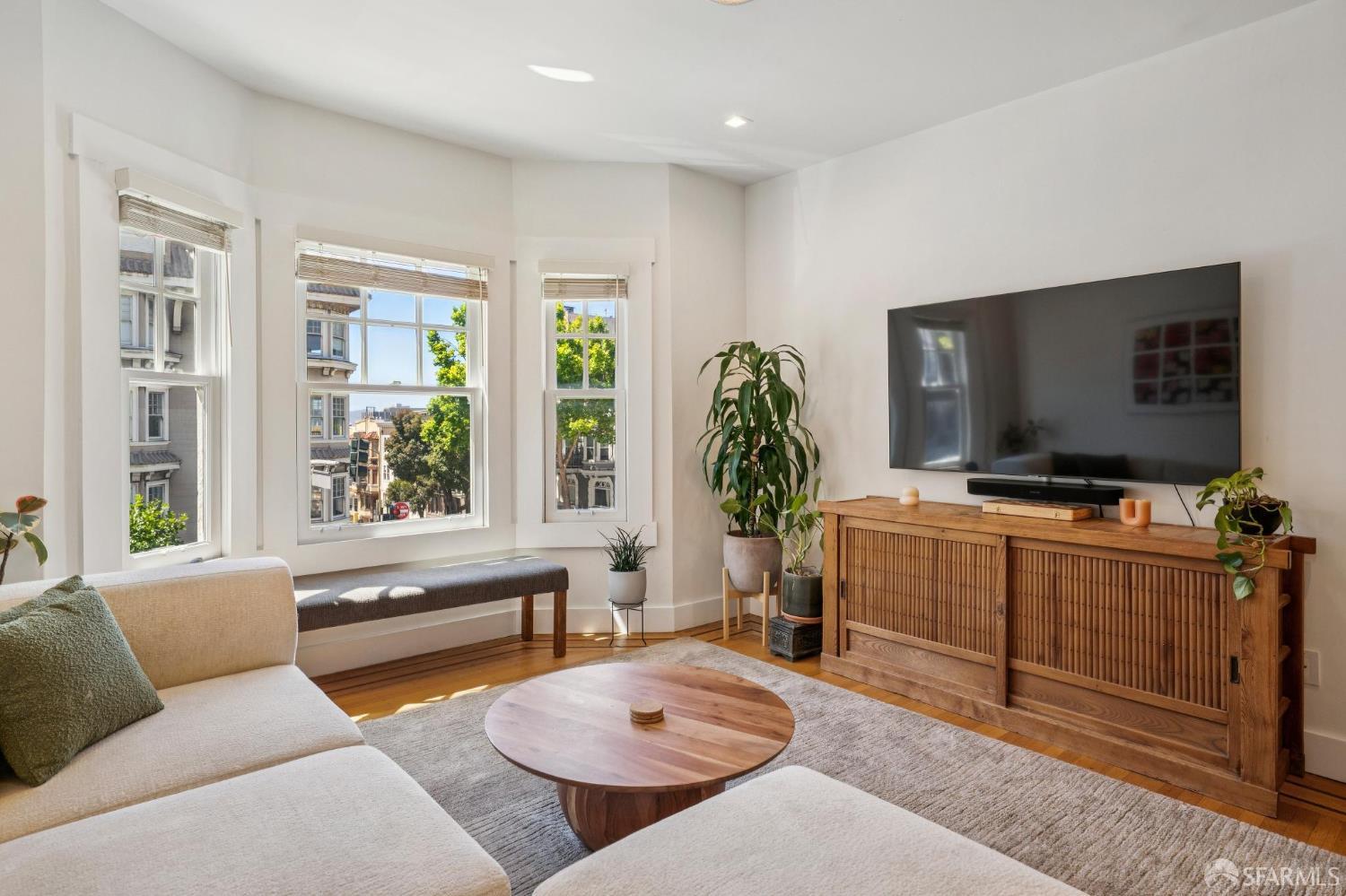 1100 Leavenworth Street # 3