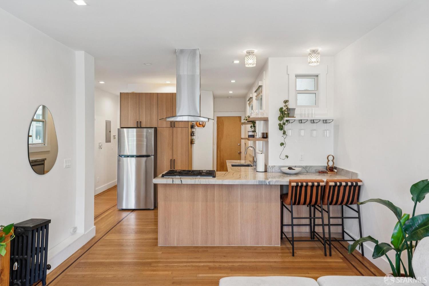 1100 Leavenworth Street # 3