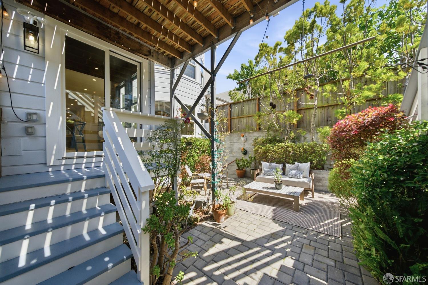 320 Texas Street