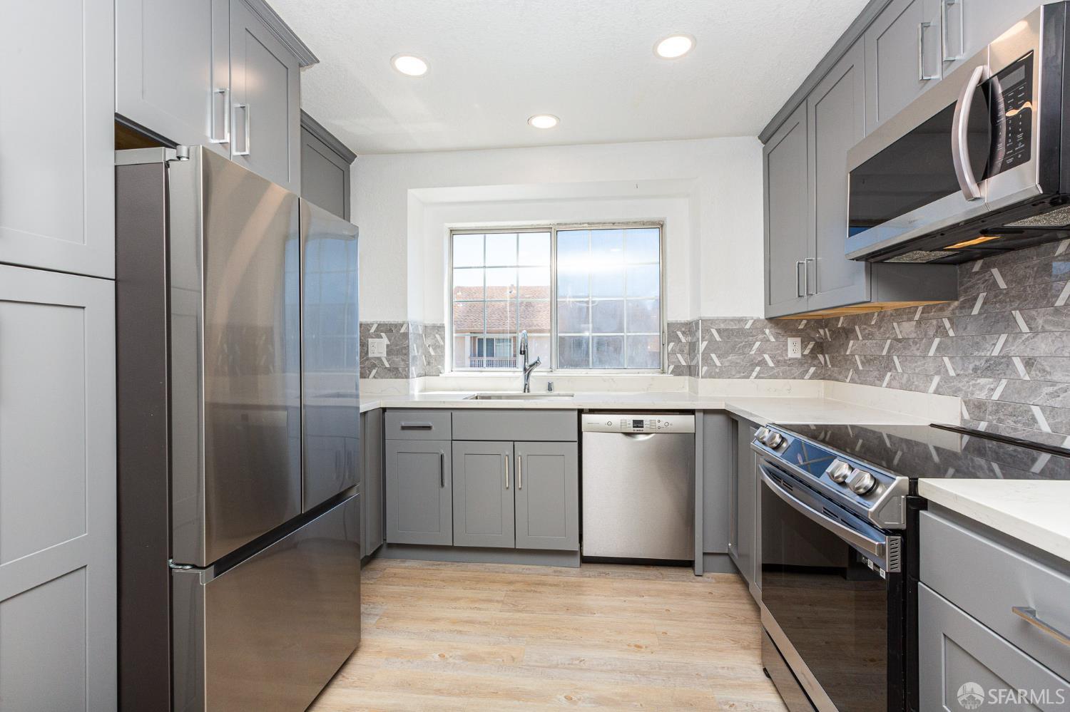 80 Silverview Drive