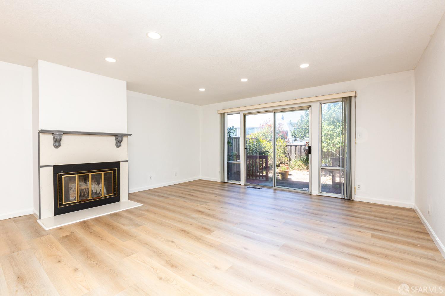 80 Silverview Drive