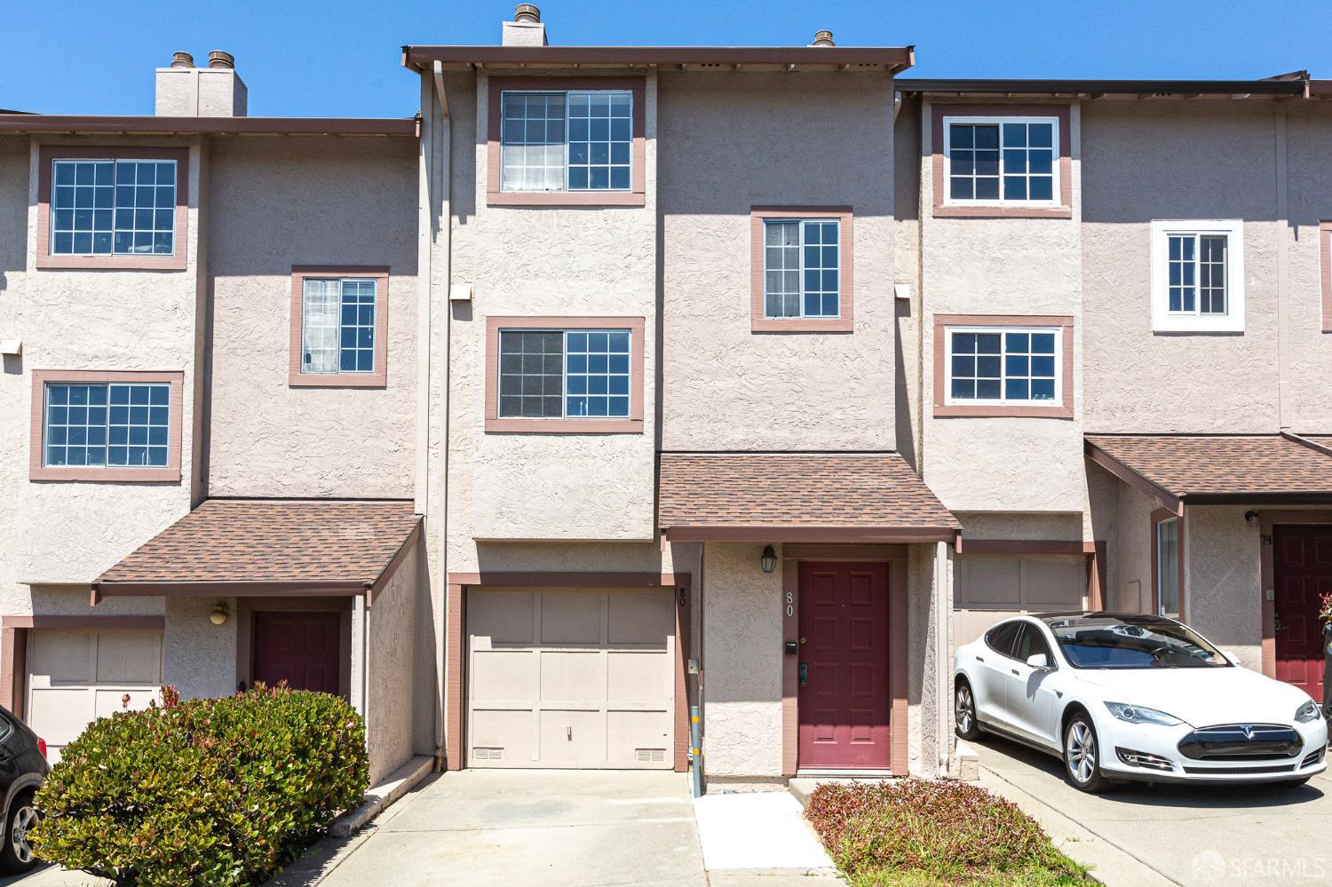 80 Silverview Drive