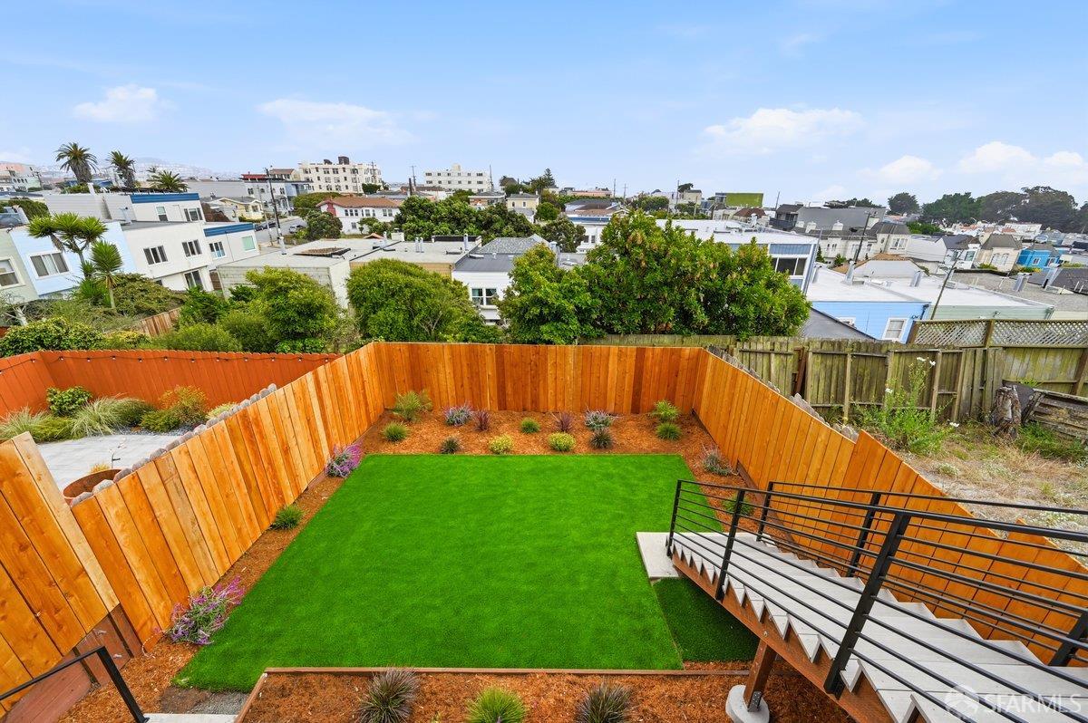 39 Seal Rock Drive
