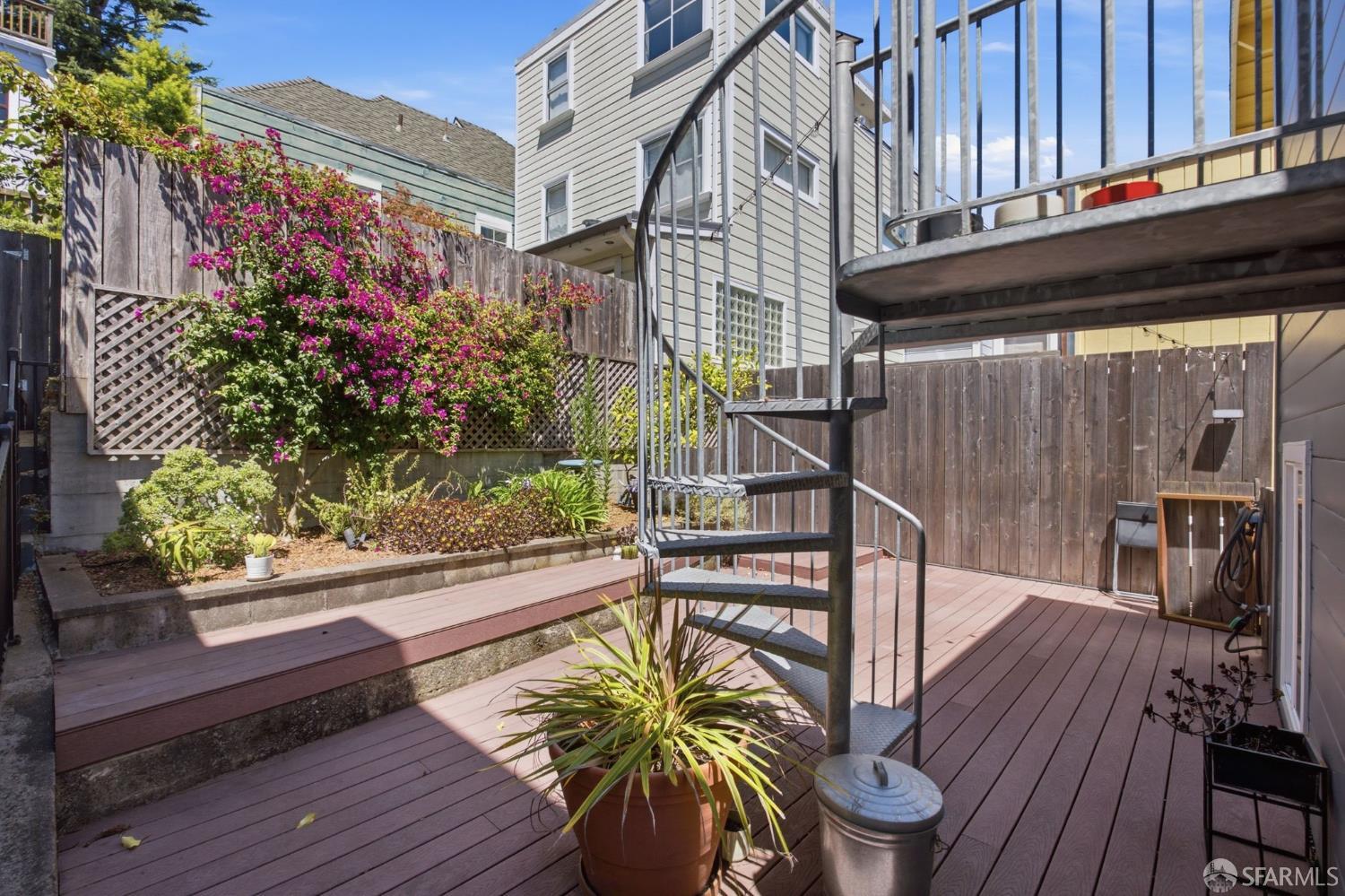 212 Eureka Street