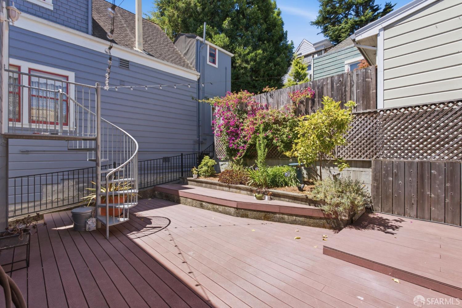 212 Eureka Street