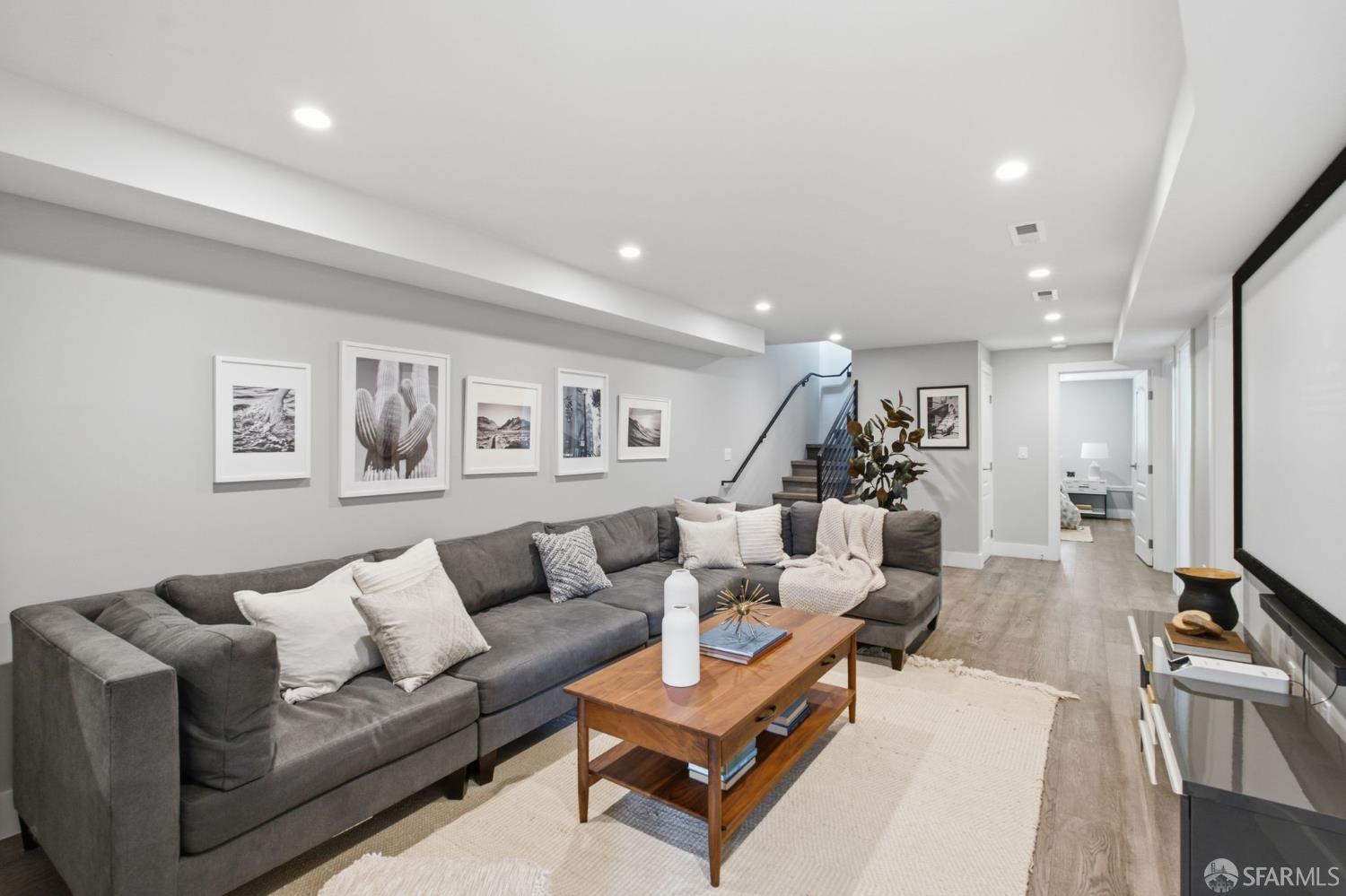 737 Huron Avenue