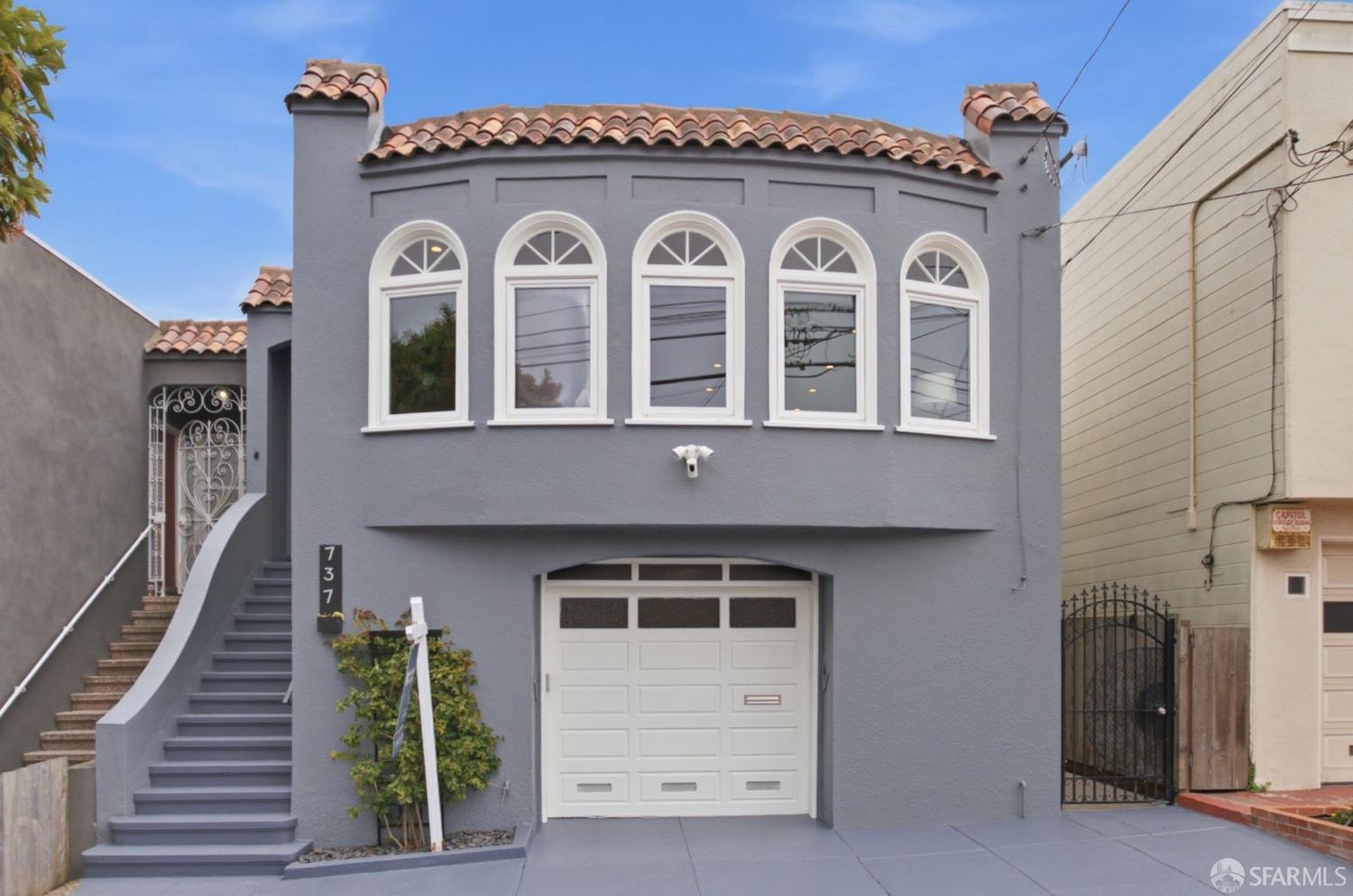737 Huron Avenue