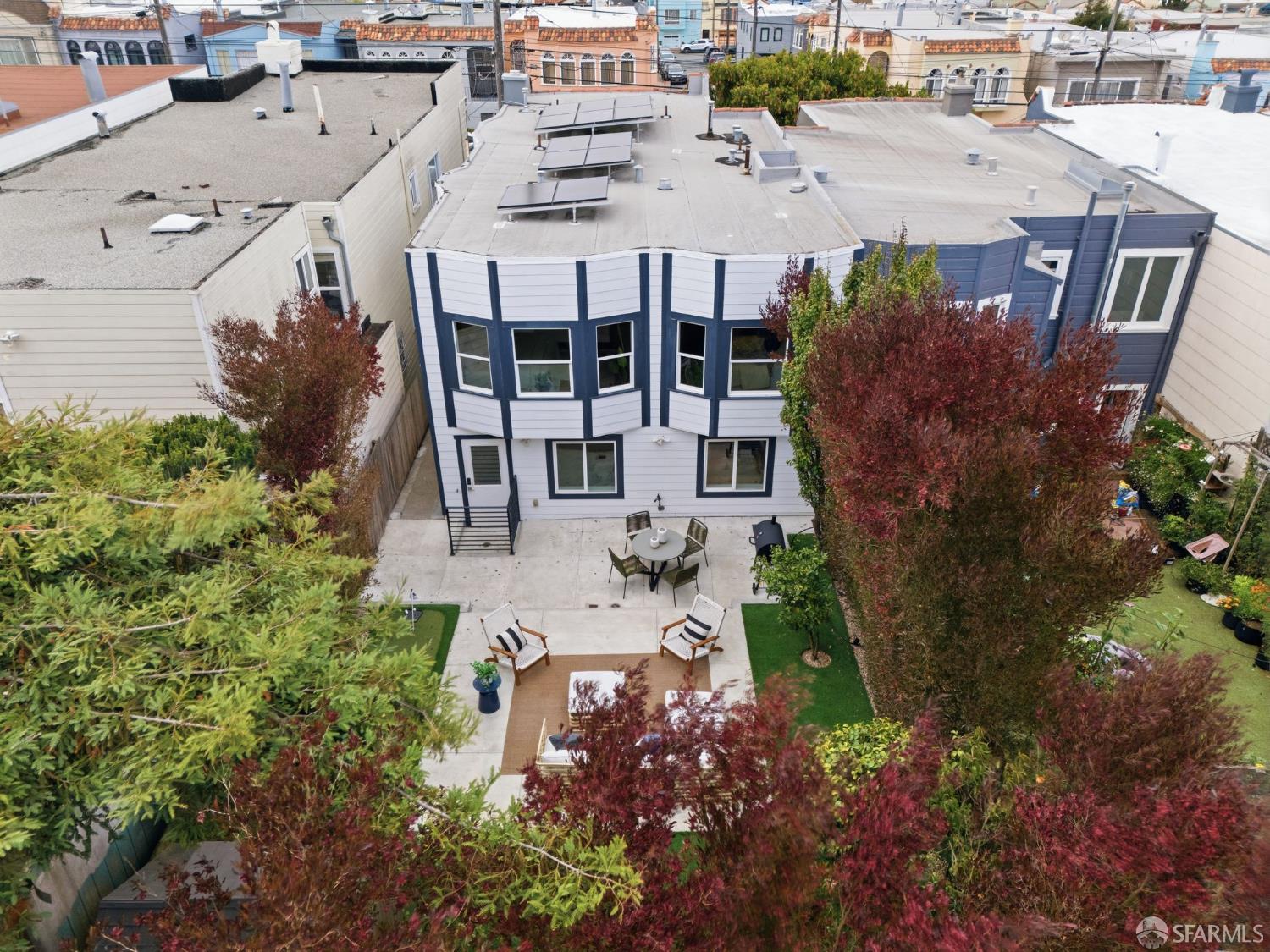 737 Huron Avenue