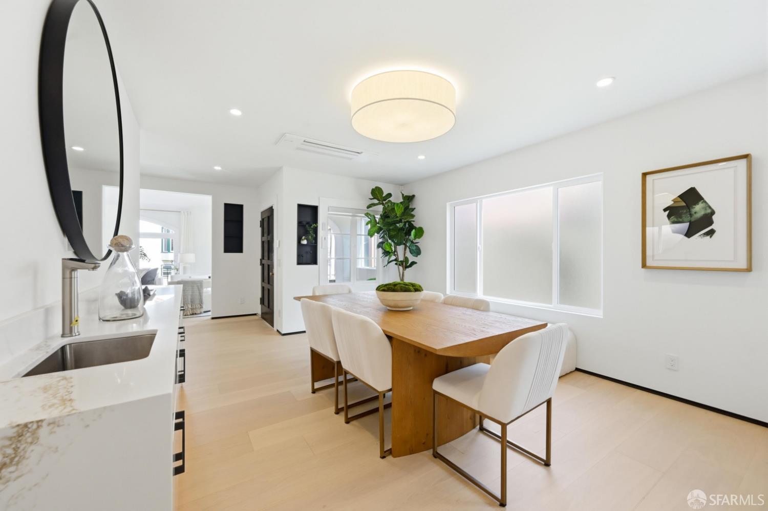 125 Paraiso Place