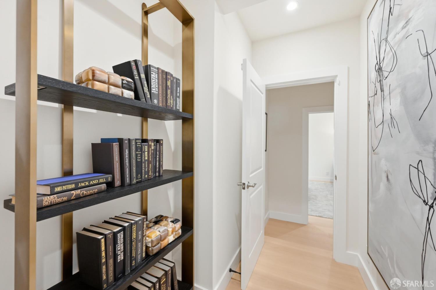 125 Paraiso Place
