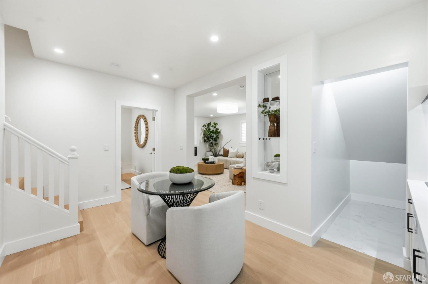 125 Paraiso Place