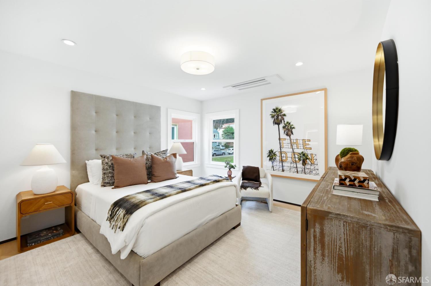 125 Paraiso Place