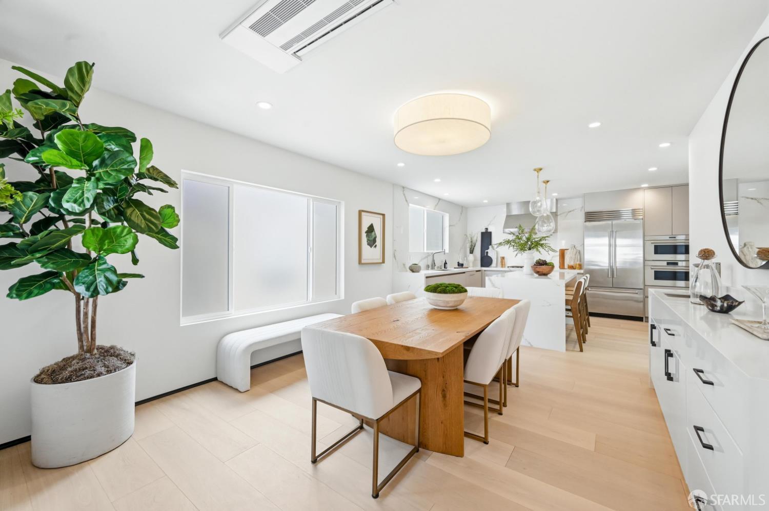 125 Paraiso Place