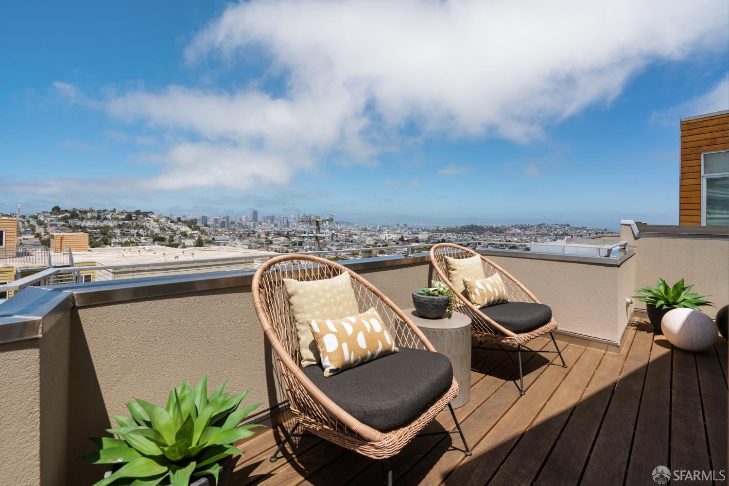 4121 Cesar Chavez Street # 6