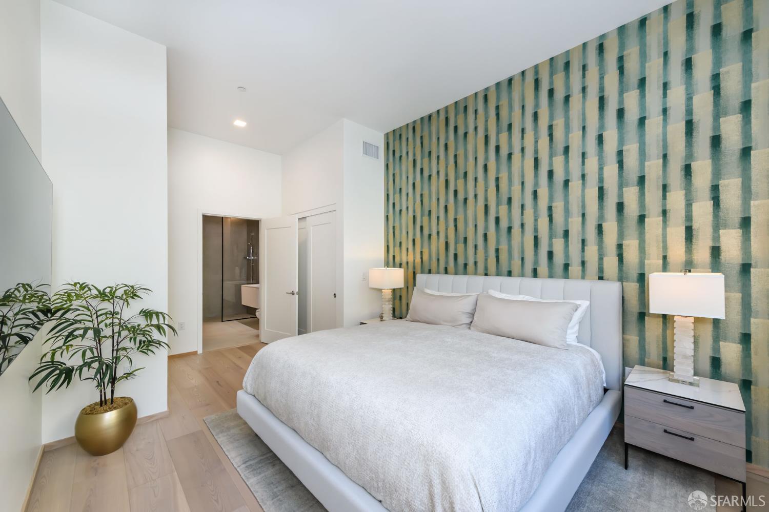 2238 Market Street # 107