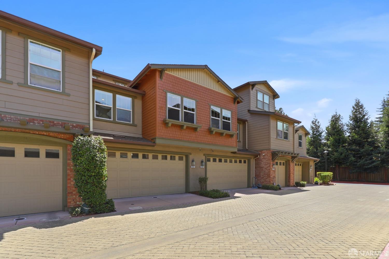 2541 Oak Road