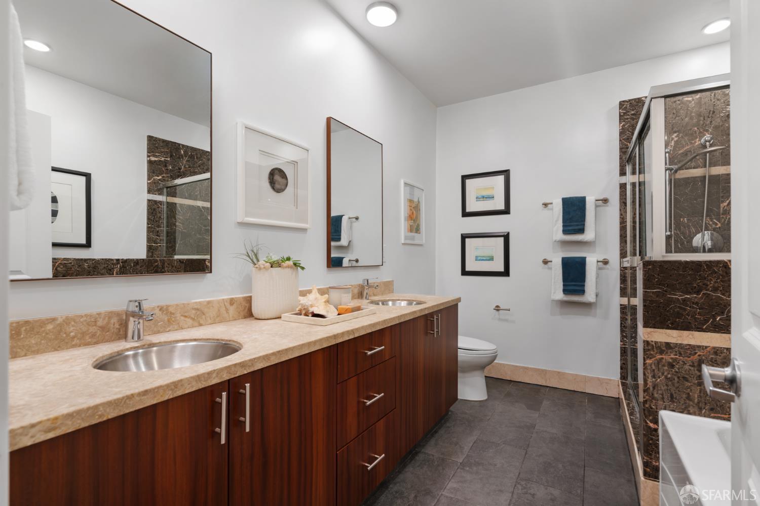 199 Tiffany Avenue # 304