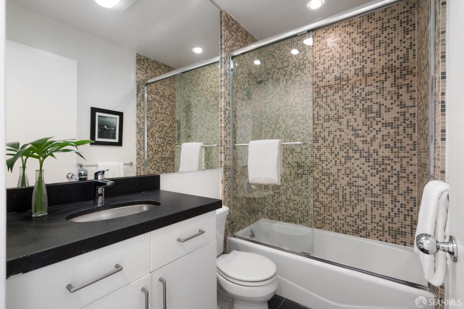 2315 Van Ness Avenue # 3