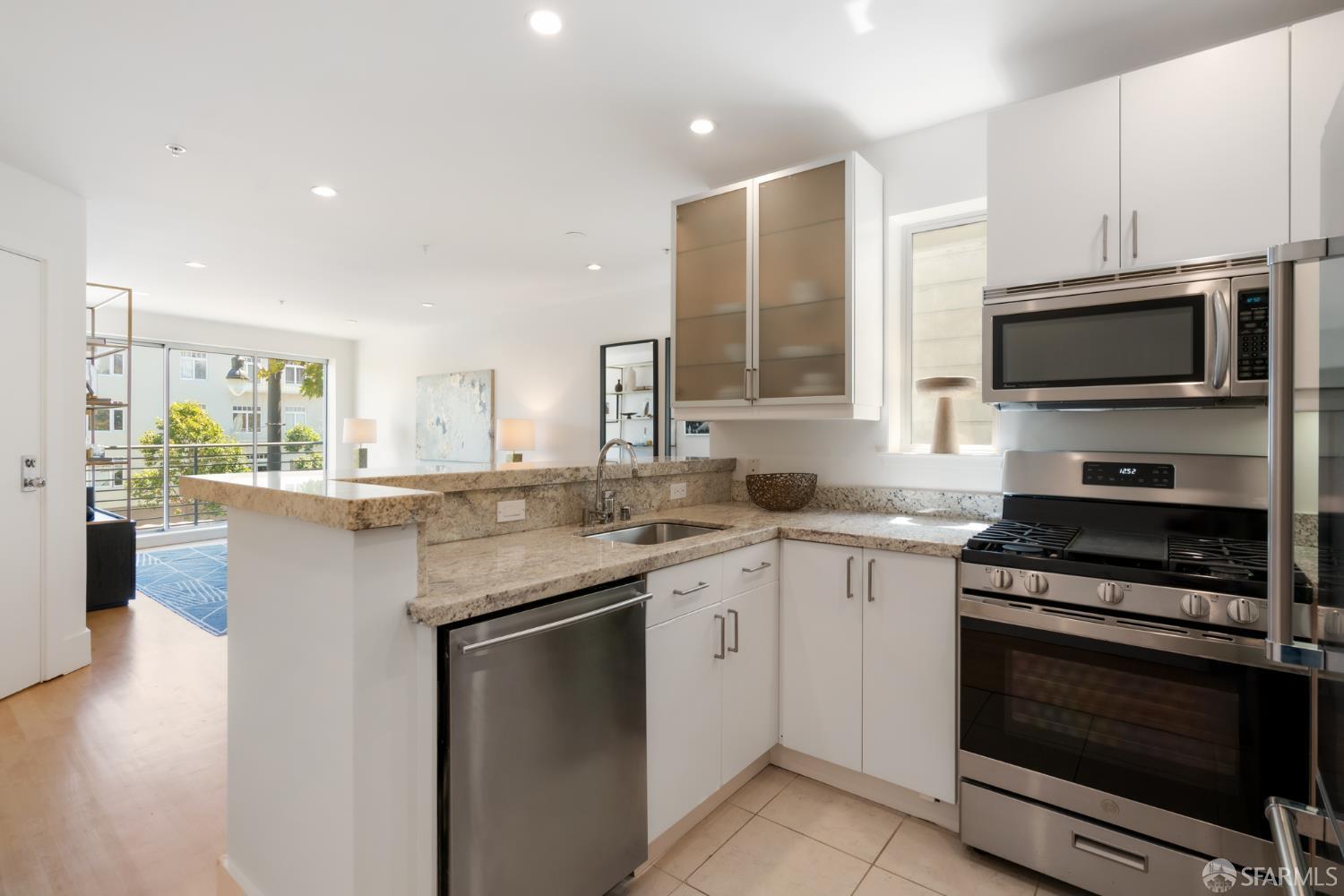 2315 Van Ness Avenue # 3