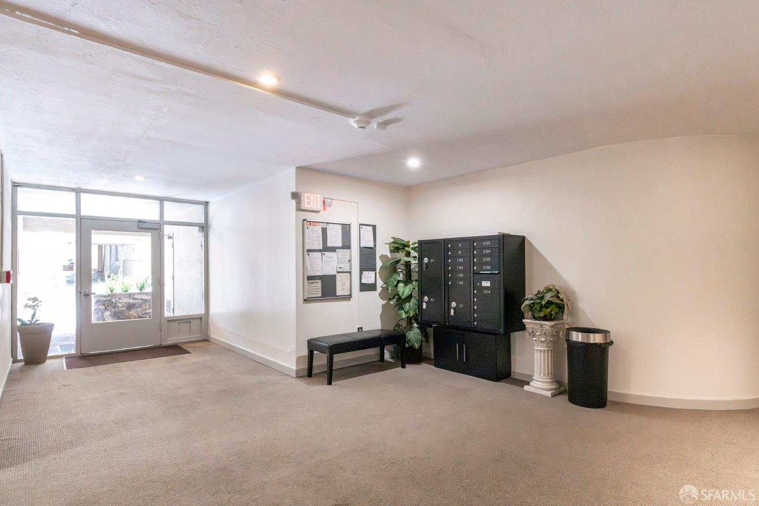 655 Corbett Avenue # 203