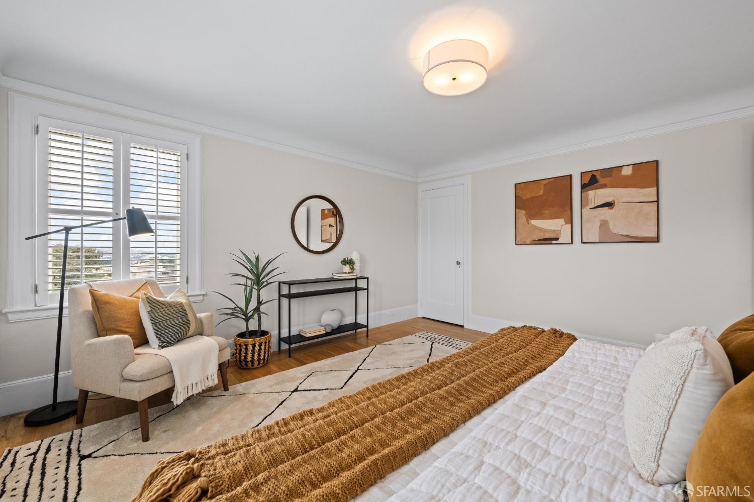 10 Madrone Avenue