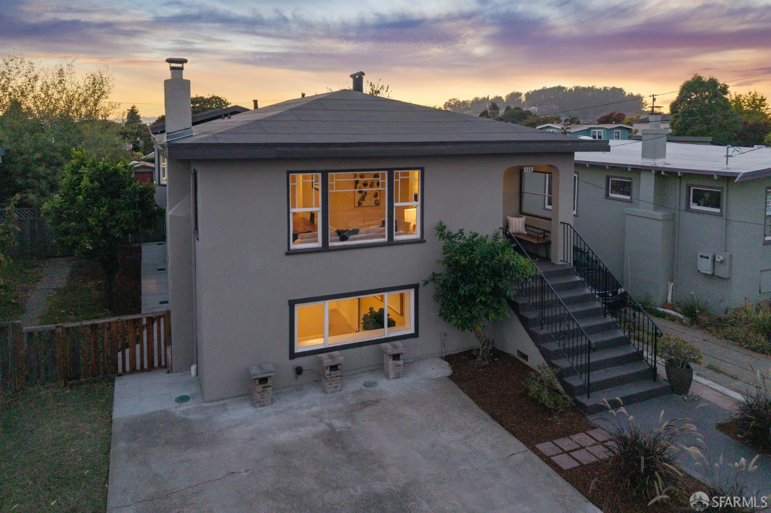938 Ramona Avenue