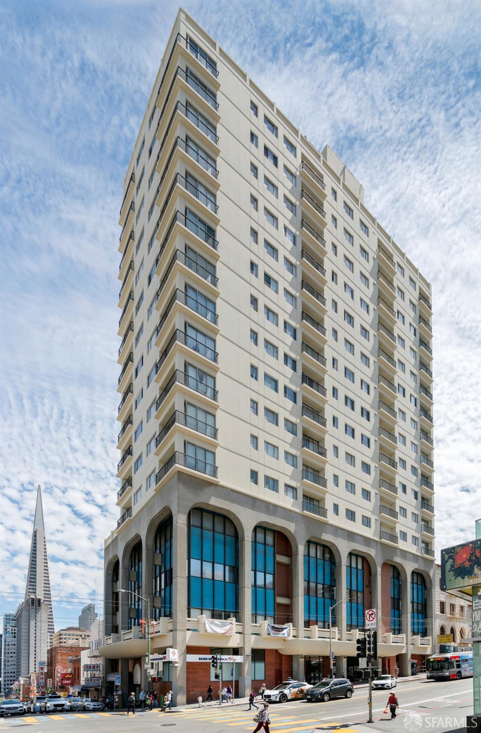 946 Stockton Street # 18C