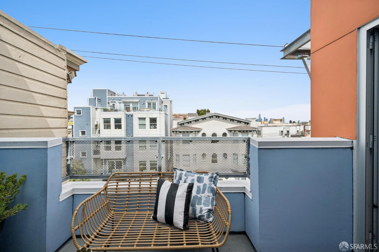 555 Bartlett Street # 422