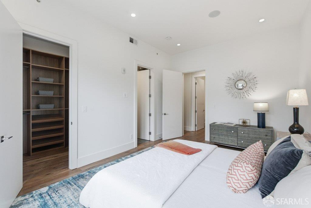 2857 Folsom Street