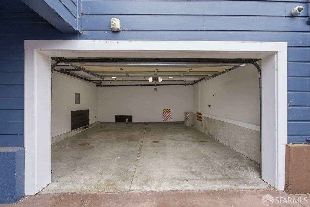 2857 Folsom Street