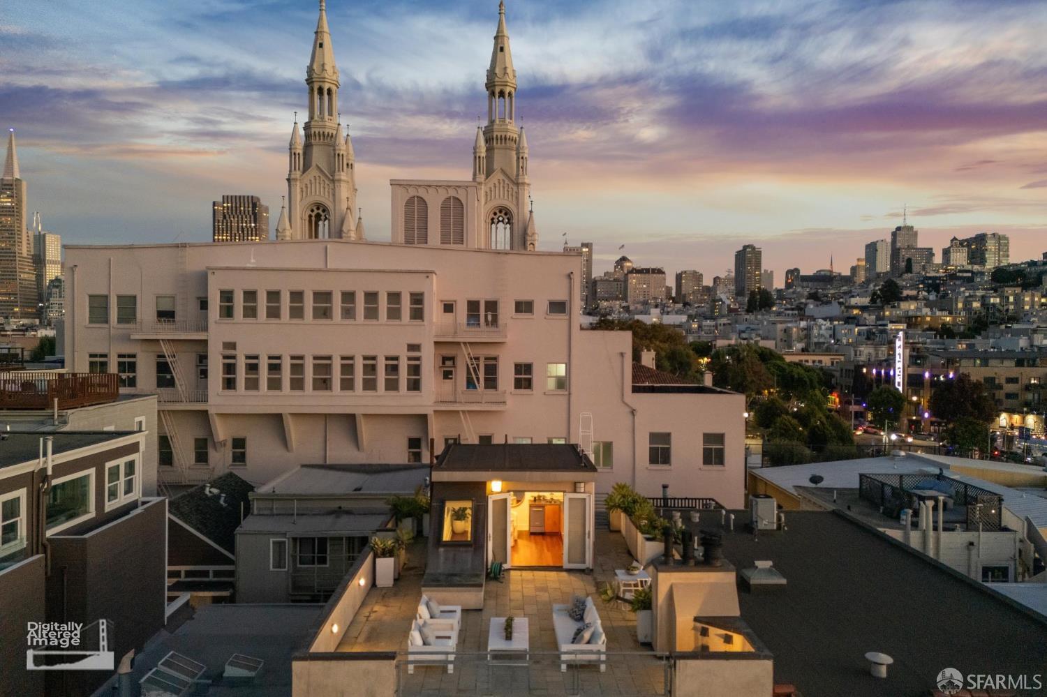 659 Greenwich Street