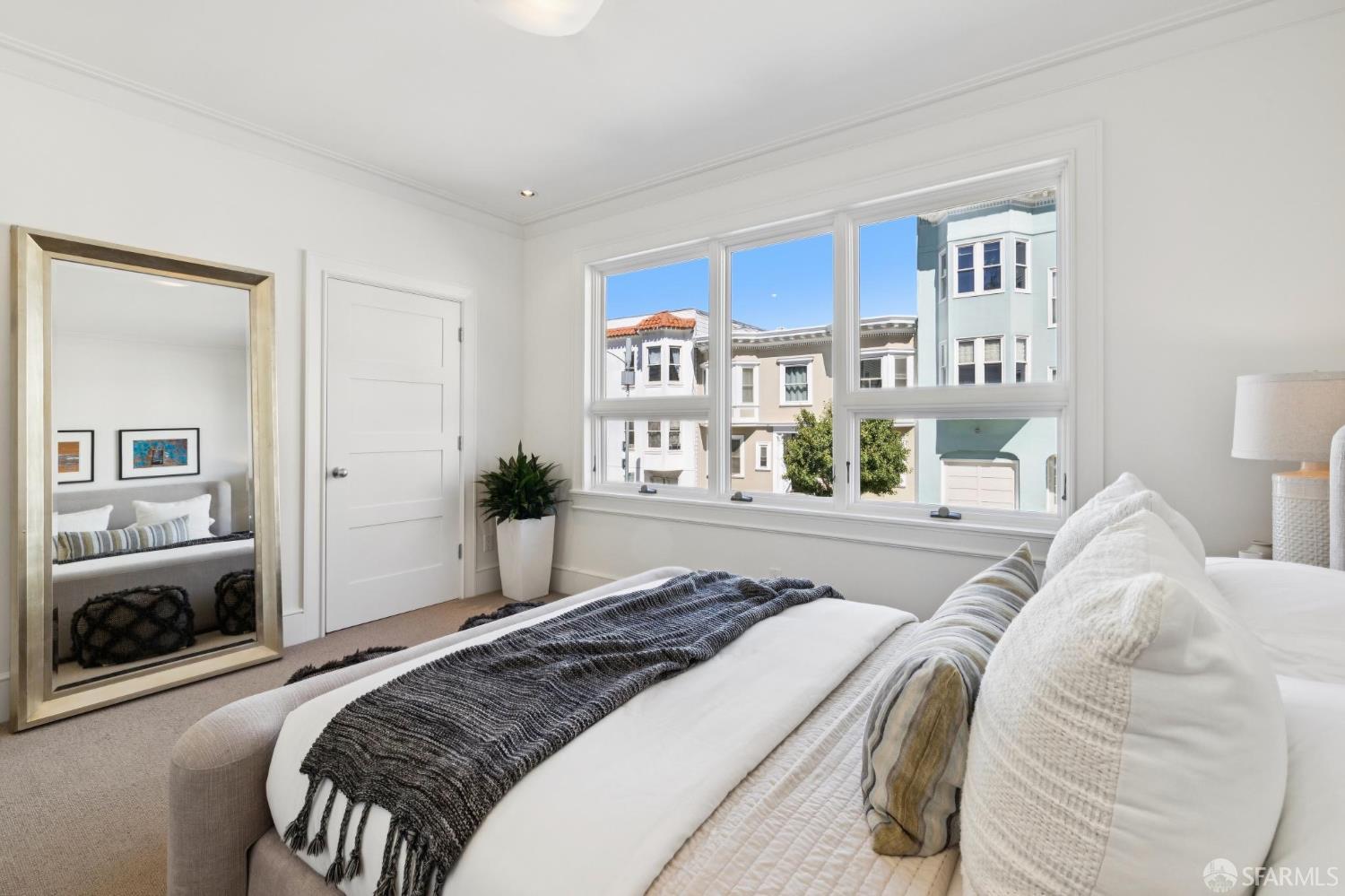 659 Greenwich Street