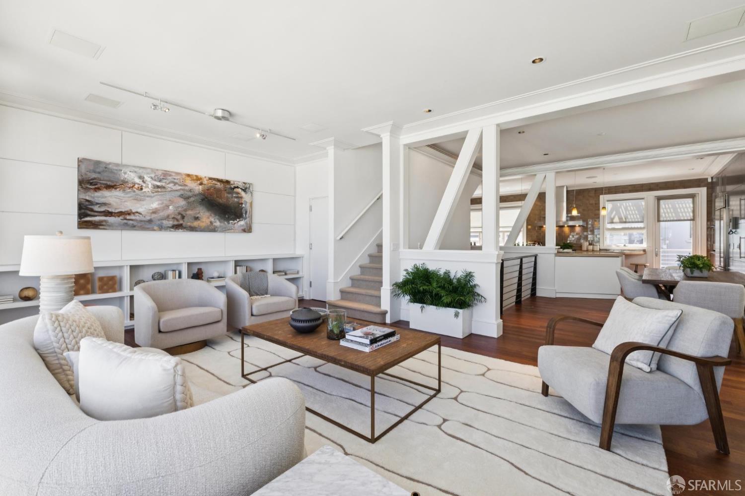 659 Greenwich Street