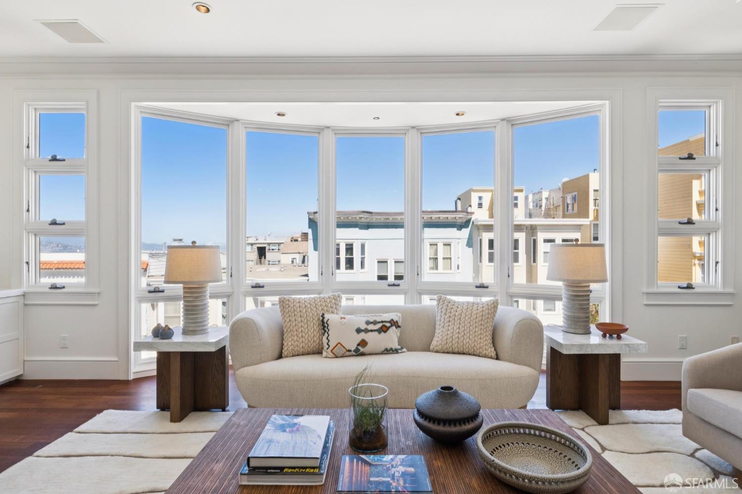 659 Greenwich Street