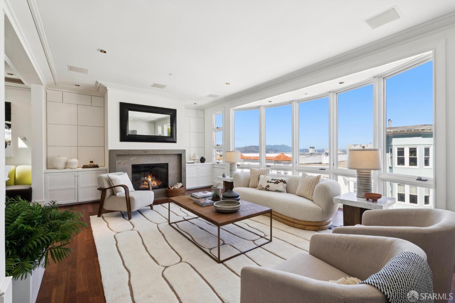 659 Greenwich Street
