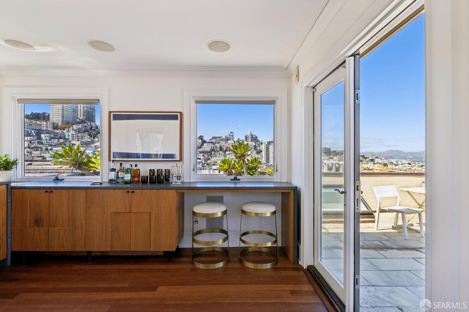659 Greenwich Street